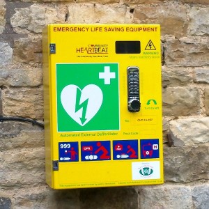 Defibrillator situated at the Horse and Jockey
