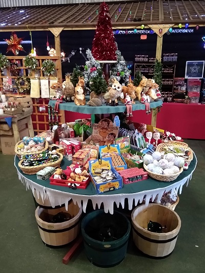 Christmas trees and decorations at Digby Farm | North Luffenham